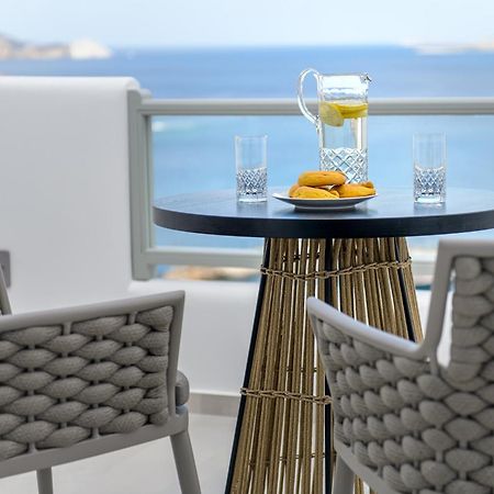 Vivere Luxury Suites Pera Gyalos Ngoại thất bức ảnh