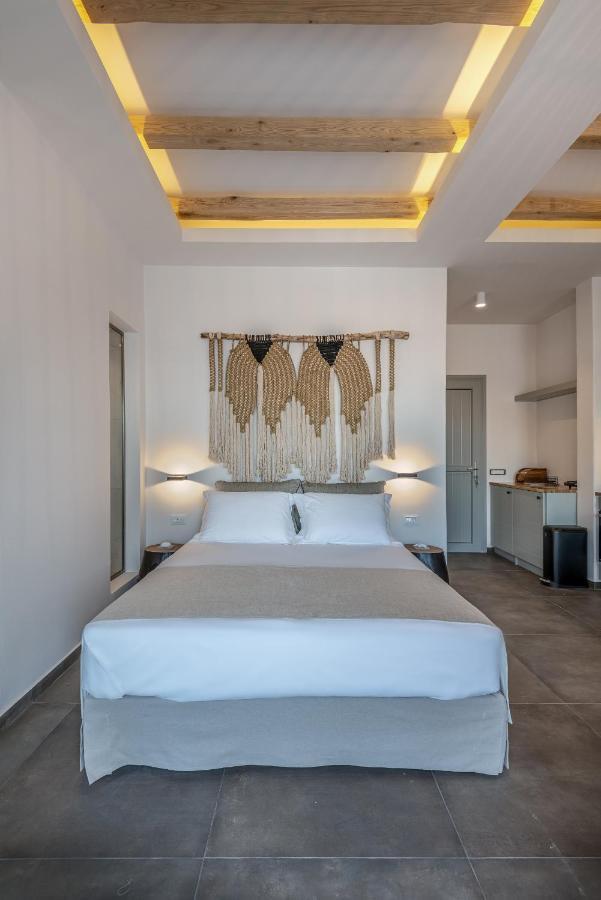Vivere Luxury Suites Pera Gyalos Ngoại thất bức ảnh