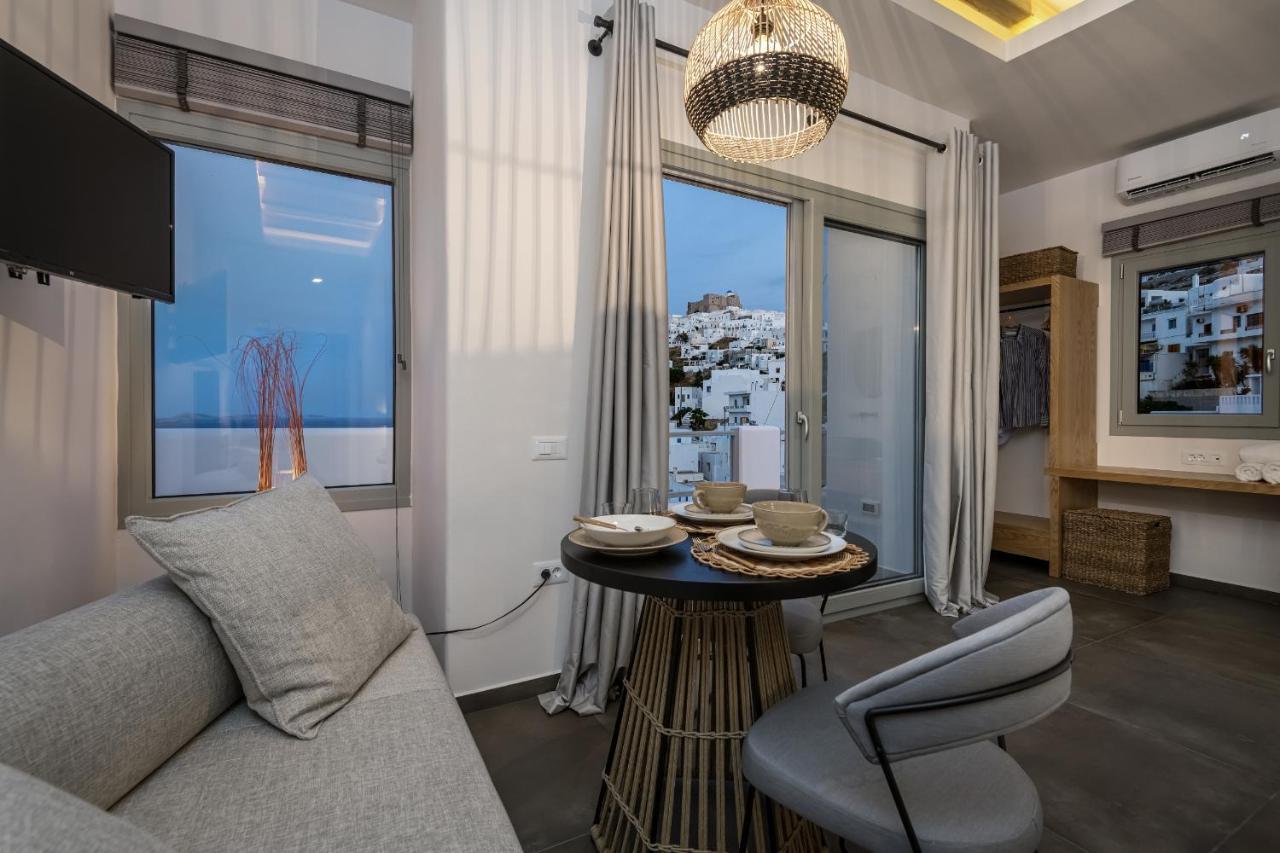 Vivere Luxury Suites Pera Gyalos Ngoại thất bức ảnh