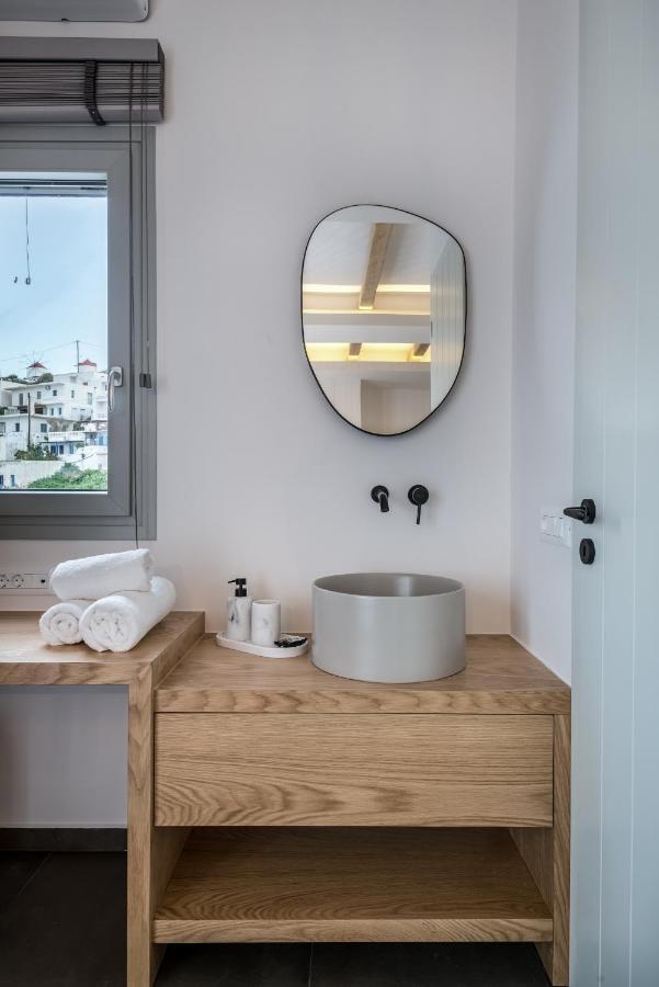 Vivere Luxury Suites Pera Gyalos Ngoại thất bức ảnh
