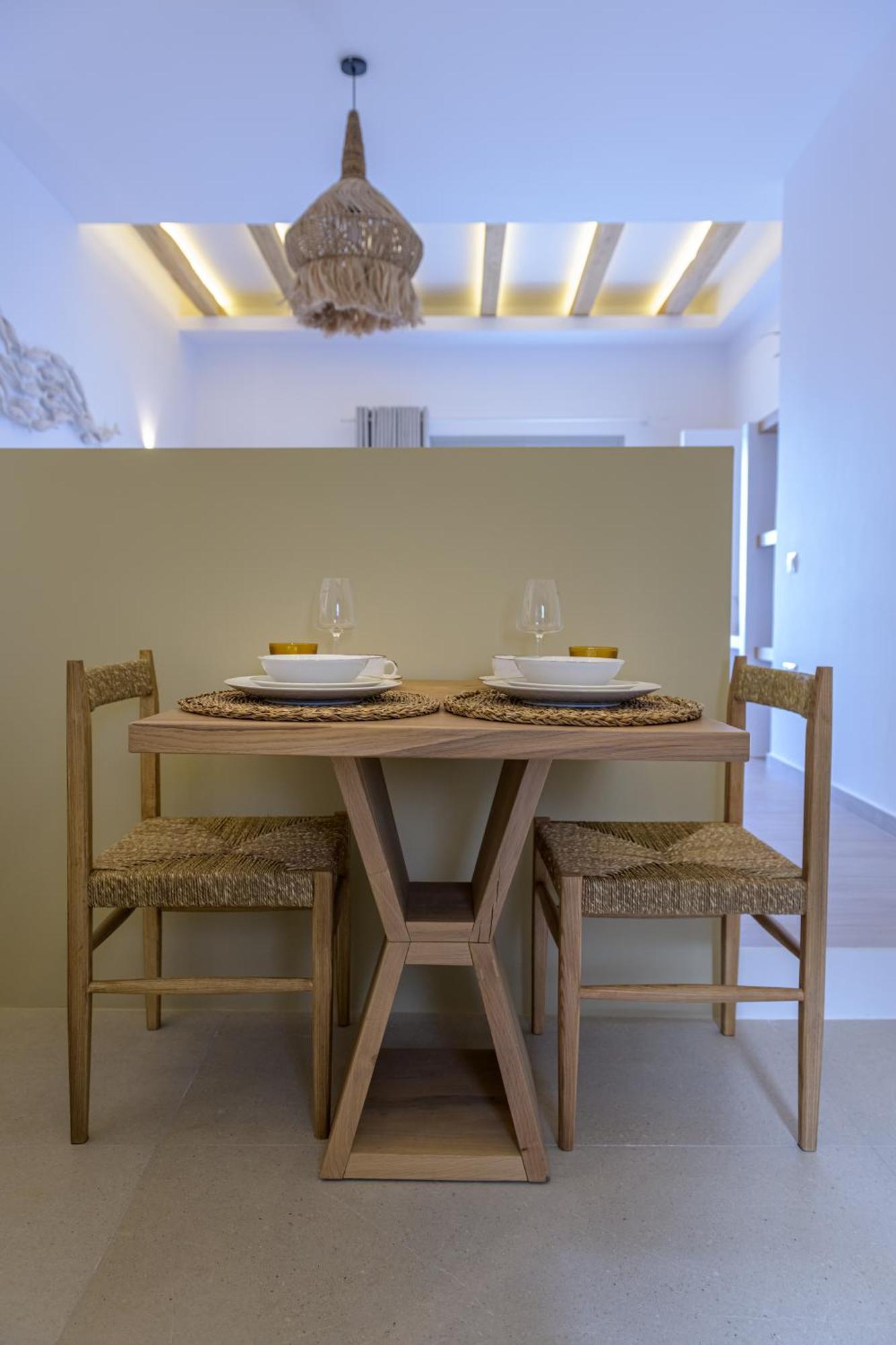 Vivere Luxury Suites Pera Gyalos Ngoại thất bức ảnh